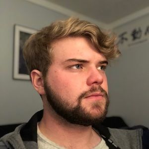 Meet your Posher, Avery